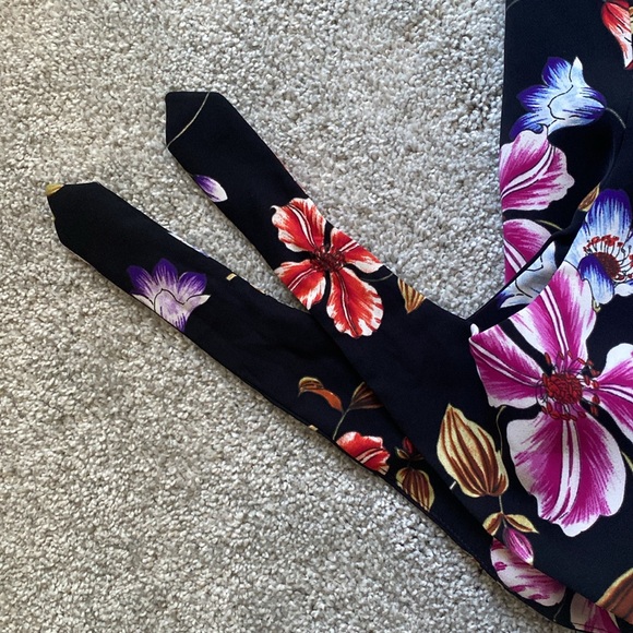 Express Blazer - Picture 5 of 6